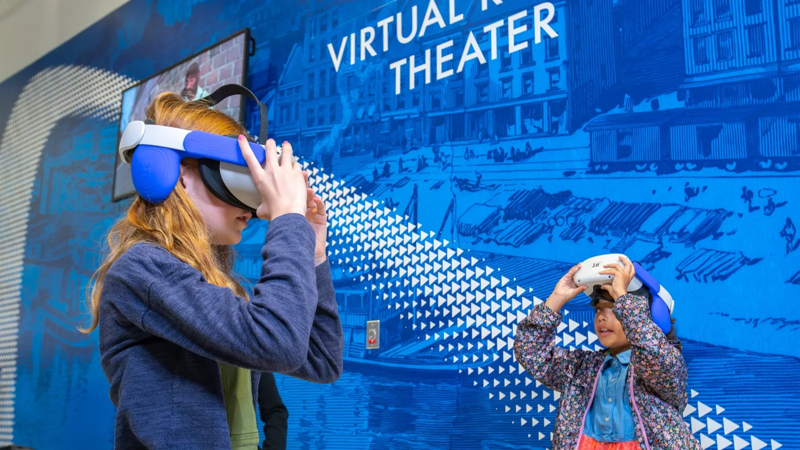 Environmental graphics in the Gateway Arch Virtual Reality Theater